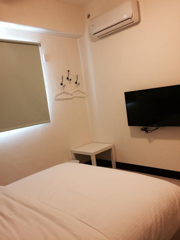 羅東旅行家民宿 Luodong Esterno foto
